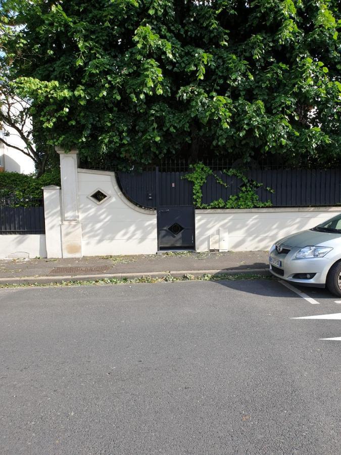 La Maison De Robinson ル・プレシ・ロバンソン エクステリア 写真